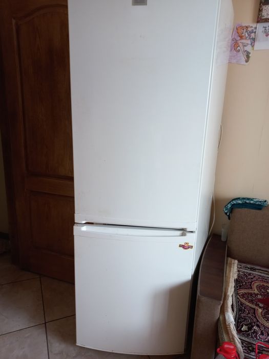 Продам 2 холодильника