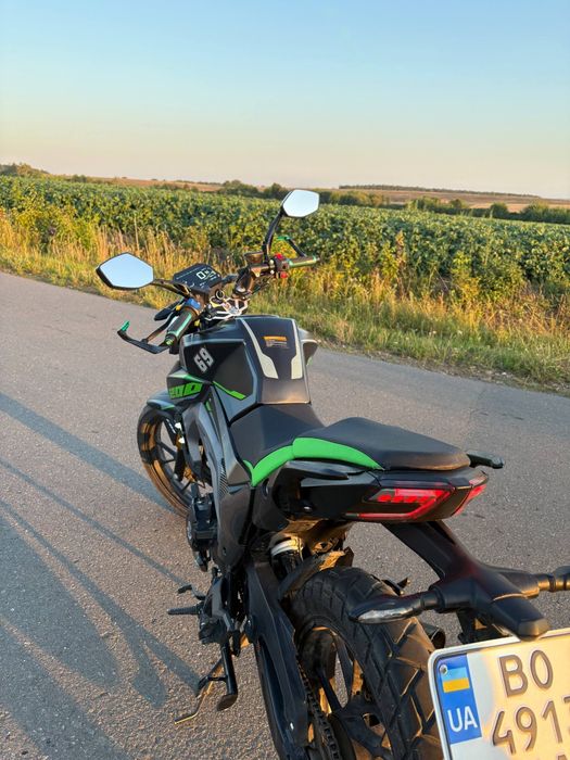 Продам Mustang st 200