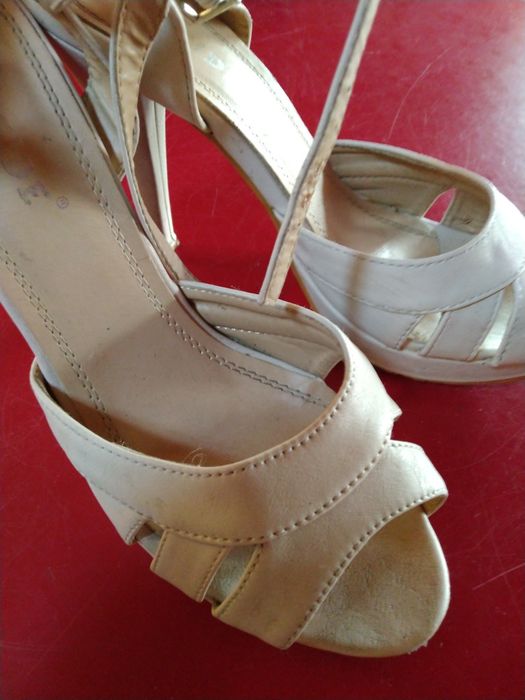 Sandałki damskie 37