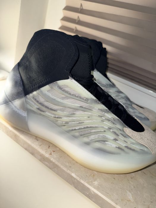 Adidas Yeezy QNTM BSKTBL