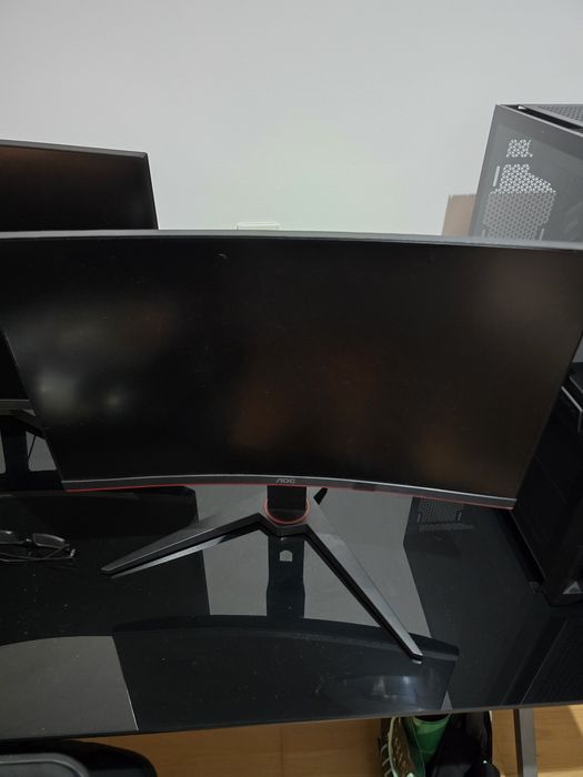 Monitor curvo Aoc c24g1