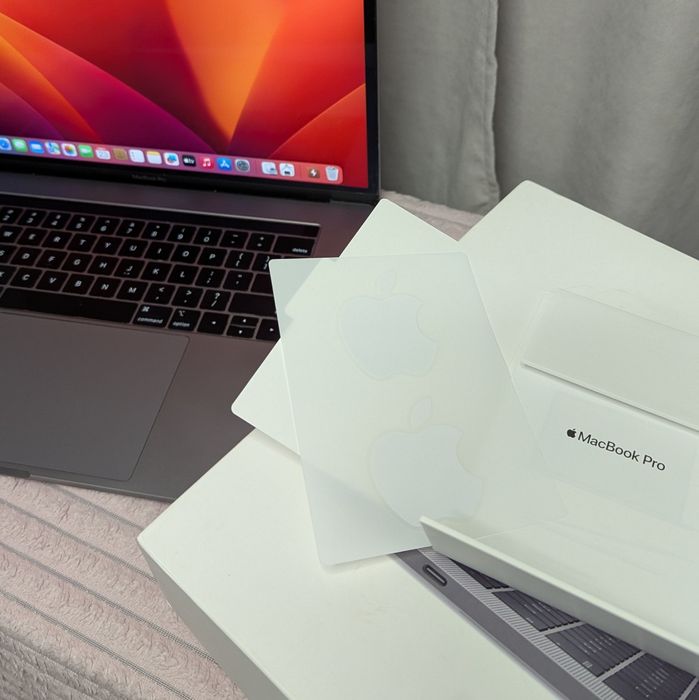 Чудовий! Macbook Pro 15.4' 2019 (2020) 16/250 Intel i7 Radeon Pro 555
