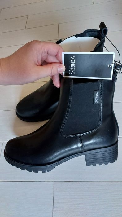 Botki Venezia nowe skórzane 38