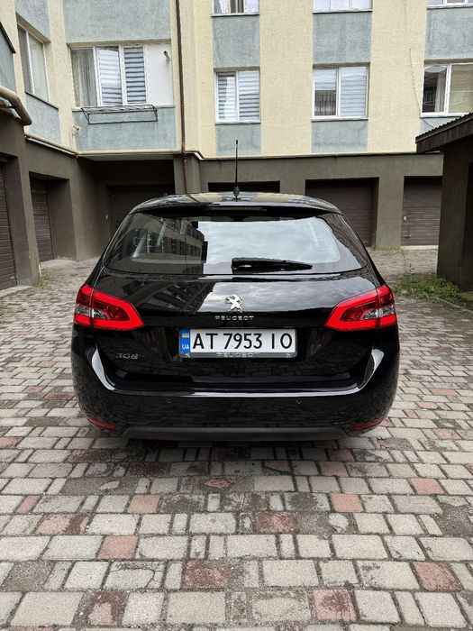 Peugeot 308 1.5blueHDI автомат 8ст