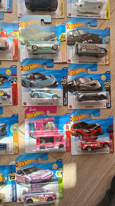 Hot wheels autko resorak samochodzik