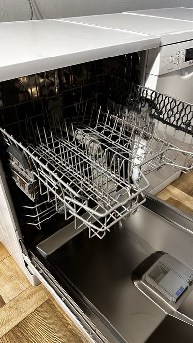 Посудомийна машина BEKO,окремостояча,привезена з Німеччини