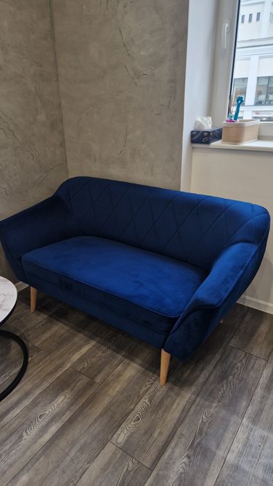 Sofa dwoosobowa w dobrym stanie