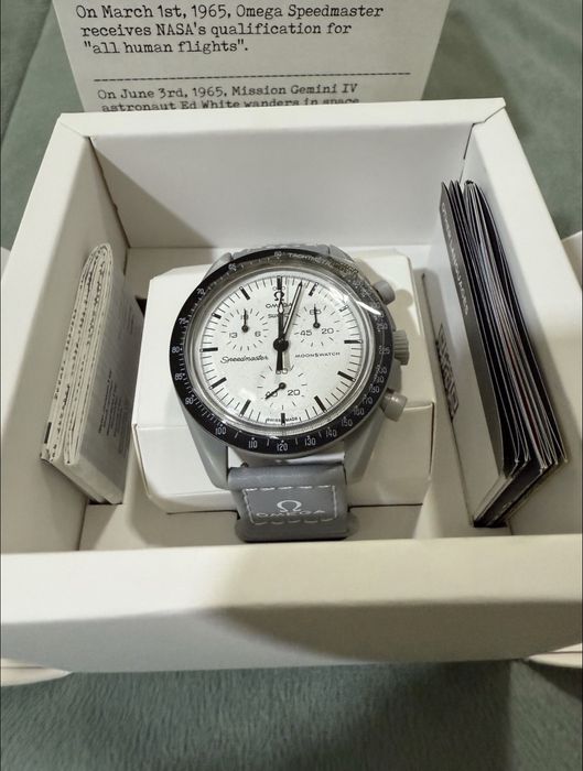 OMEGA x Swatch Bioceramic Moonswatch 1965