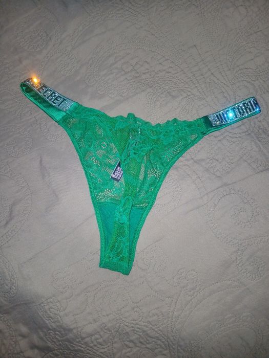 VERY SEXY Bombshell Shine Strap Thong Panty  М