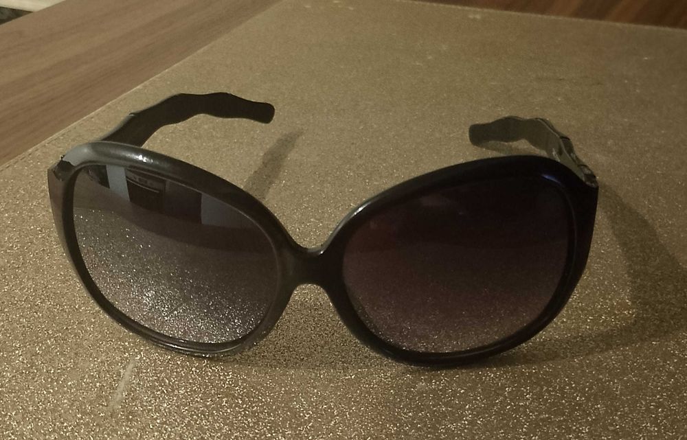Okulary przeciwsłoneczne d&c dolce muchy retro y2k vintage