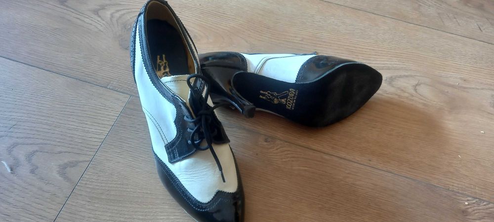 Profesjonalne buty do tańca damskie