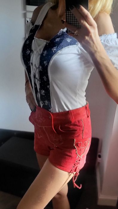 Tradycyjny dirndl strój bawarski na oktoberfest spodenki skóra natural