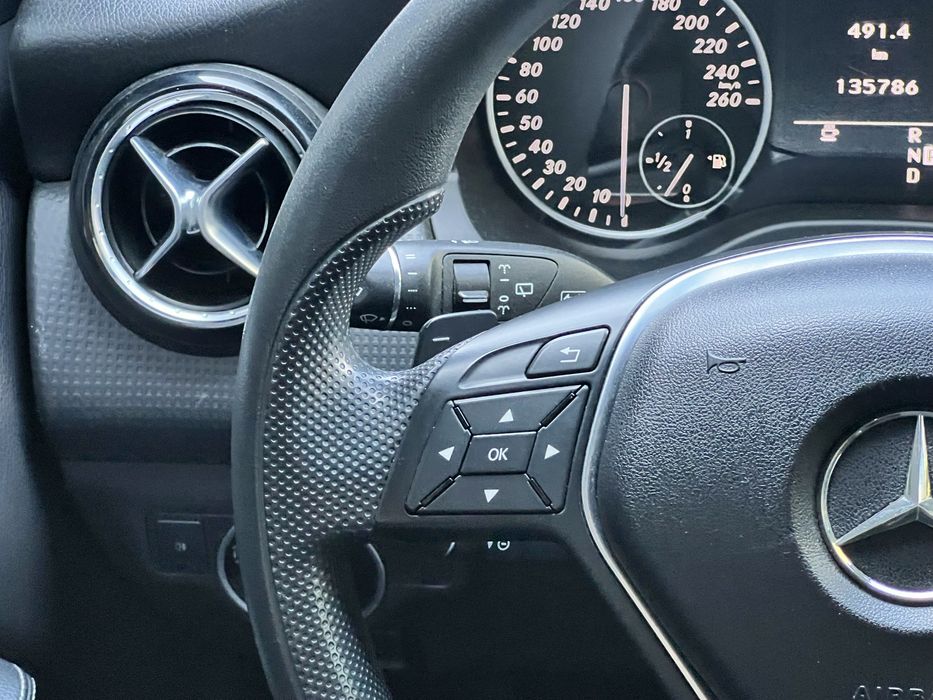 Mercedes-Benz A-Class 2012 VIN WDD1760001J029515 фото оголошення 13 з 24