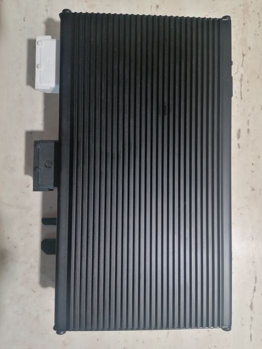 Wzmacniacz JBL HS 6413