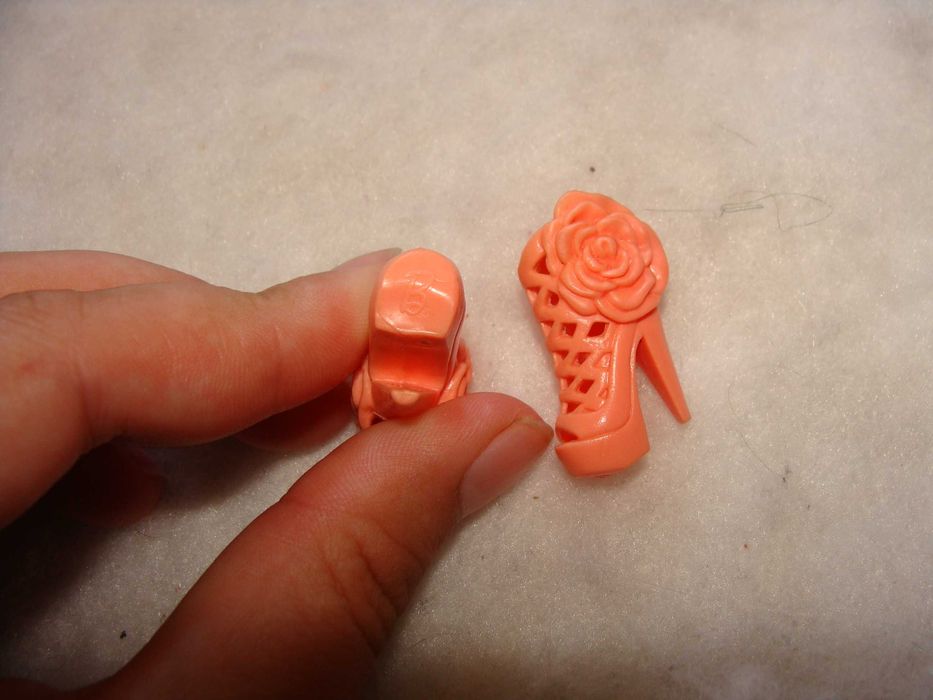 Sapatos Barbie Fashionistas Party Glam Doll (Ref. BCN41) de 2014