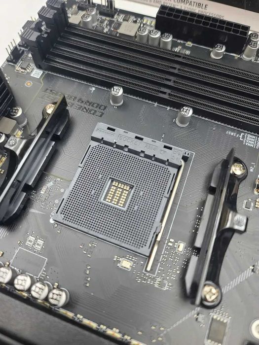 Материнська плата MSI MPG B550 Gaming Plus (sAM4, AMD B550, PCI-Ex16)