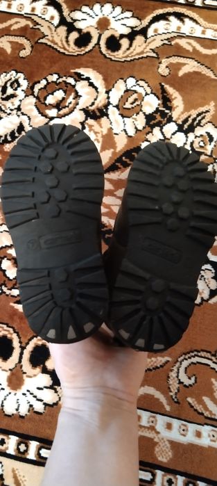 Демісезонні ботиночки фірми carter's