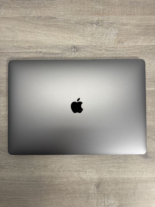 ІДЕАЛ MacBook Pro 15" 2019 i9 / 16 GB / 512 GB SSD