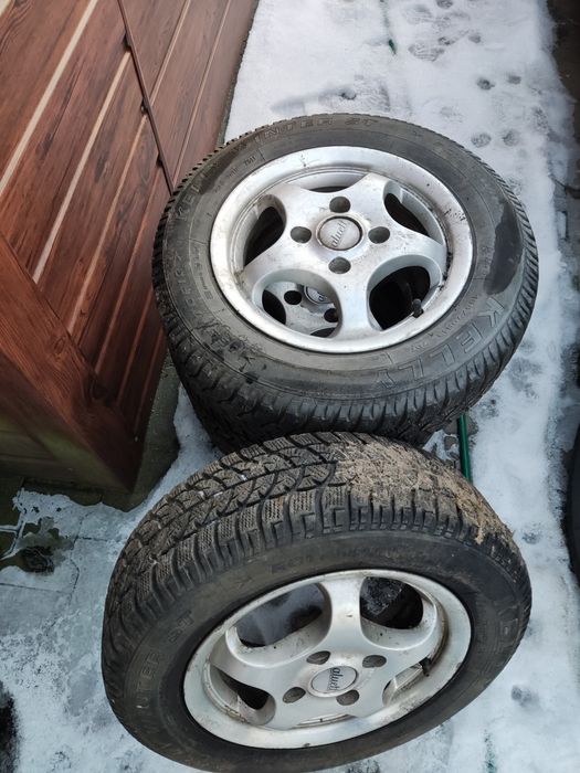 Felgi ford 13 z oponami zimowymi