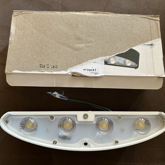 Світильник для дому білий