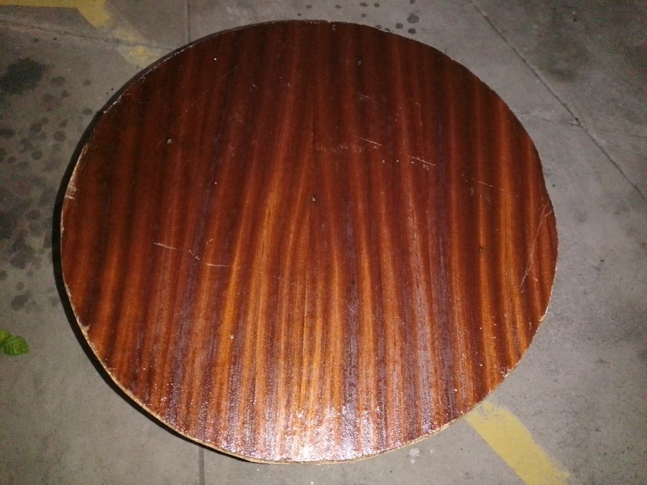 Mesa de madeira r