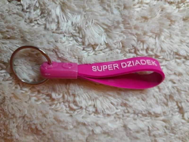 Brelok breloczek Super Dziadek Różowy Wyprzedaż !!