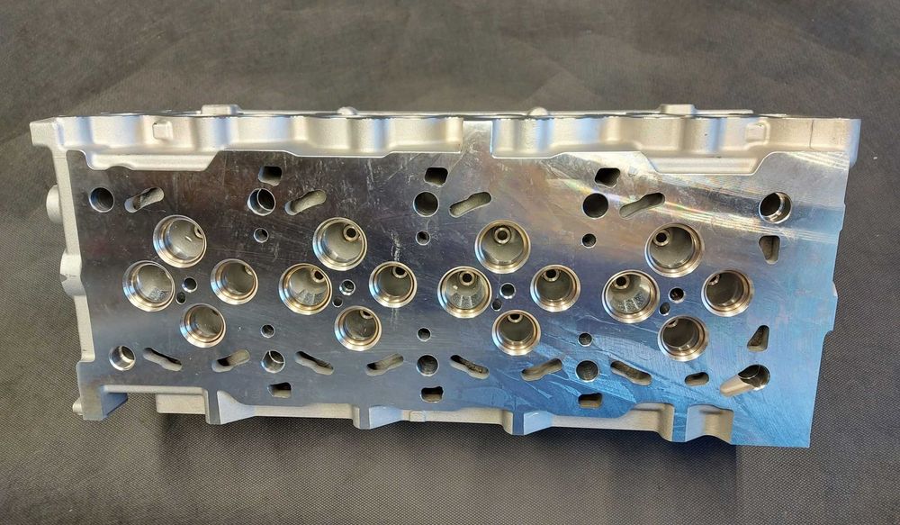 Nowa głowica Hyundai Kia 2.0 CRDI