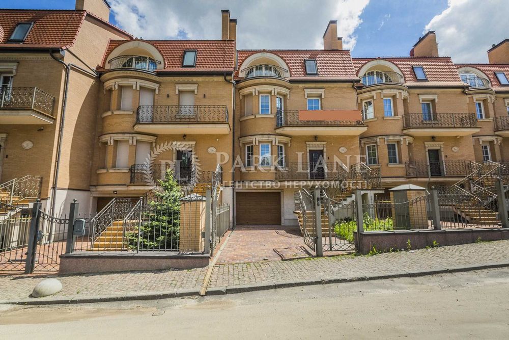 Тимірязівська (Садово-Ботанічна), Печерськ, Ботанічний сад, вид