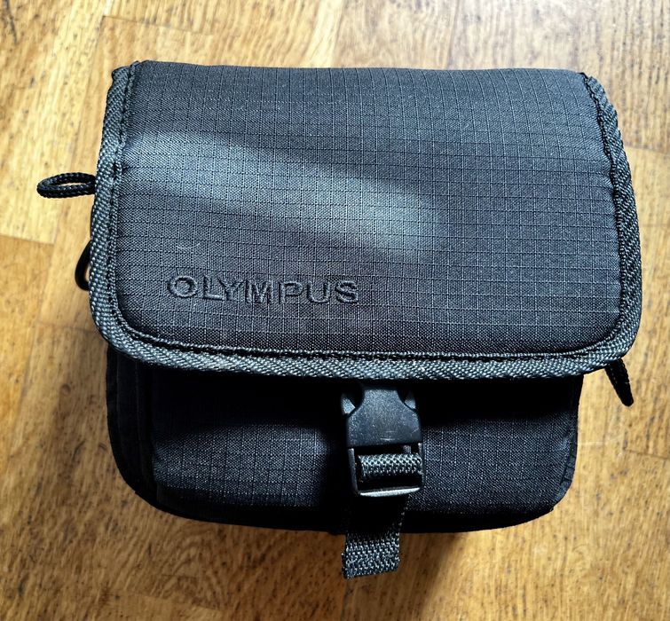 Olympus pokrowiec ladowarka BCS-5, bateria BLS-5