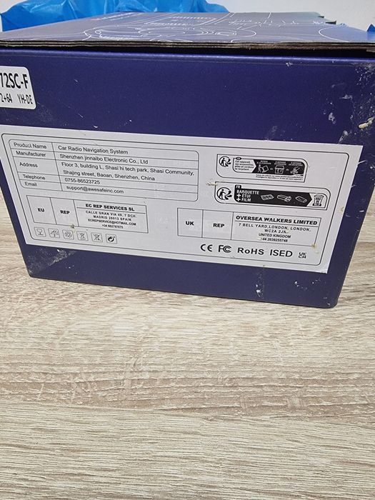 Auto rádio novo.