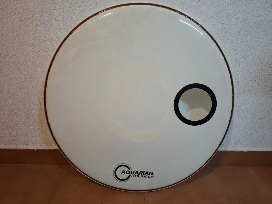 Aquarian Regulator 24" White Bass Kick