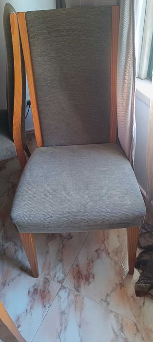 Mesa de sala jantar e 4 cadeiras