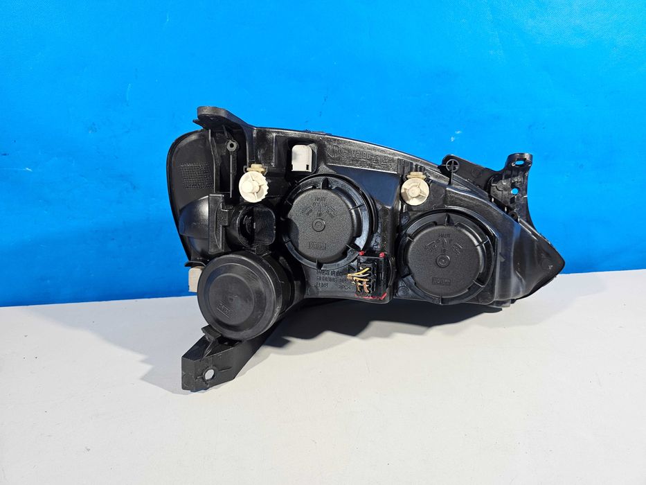 Opel Corsa C Lampa przód Przednia lewa Europa EU
