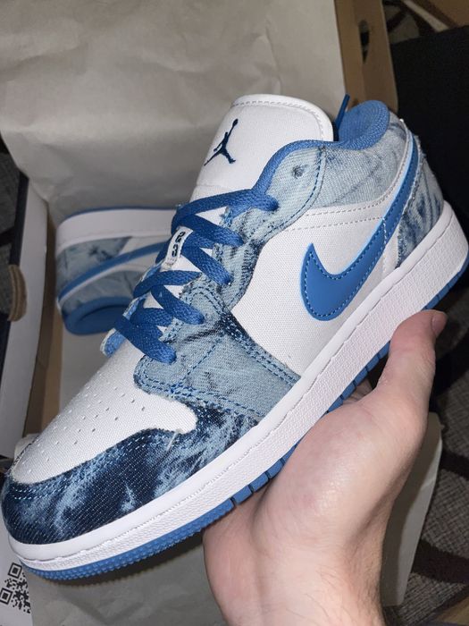 Jordan 1 low liw low