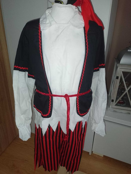 Strój karnawałowy PIRAT PIRATA przebranie kostium halloween 140/146 30