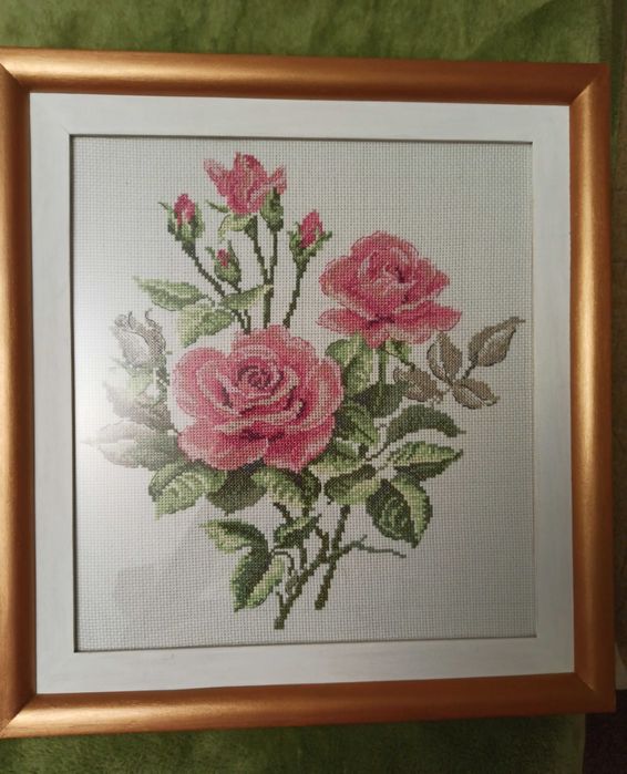 Картина вишита хрестиком "Троянди"