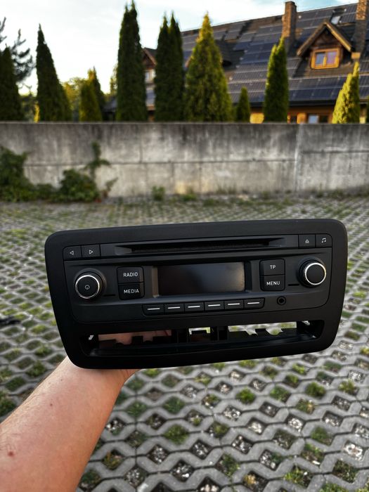 Radio Seat Ibiza 6J