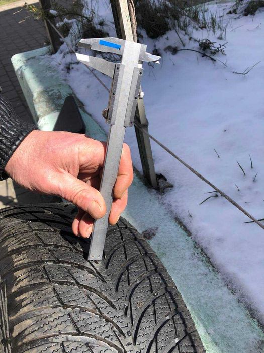 Шины Bridgestone Goodyear UltraGrip на дисках