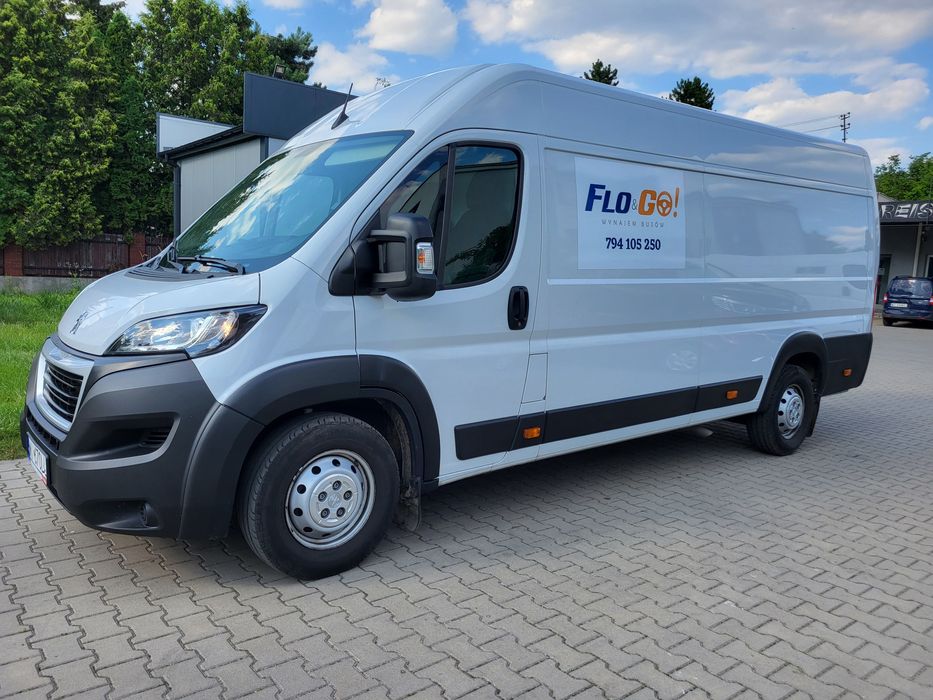 Wynajem Busa dostawczego blaszak Krótko i długoterminowy Polska Europa