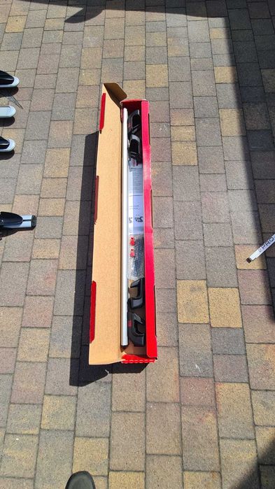 Bagażnik dachowy z uchwytami rowerowymi