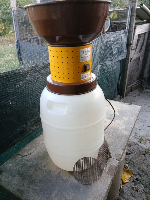 Vendo moinho de cereais