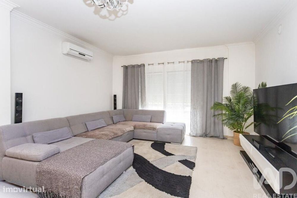 Apartamento T3 em Pinhal Novo de 129,5 m2 — Pinhal Novo, Setúbal