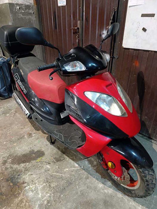skuter XXL ZIPP Quantum GT5. 50cm, 2 suw, kufer, stan BDB,