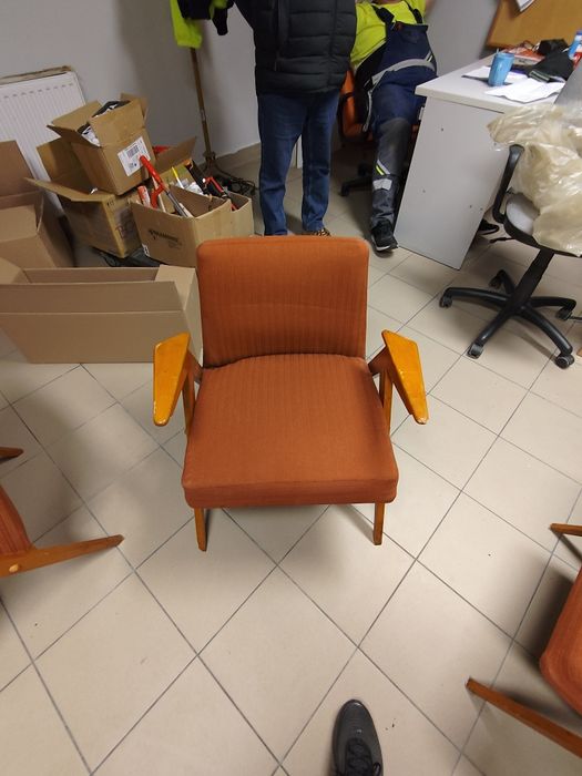 Fotele, krzesła, stolik vintage PRL