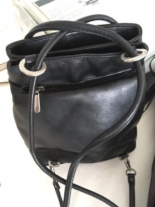 Mala/mochila preta como nova