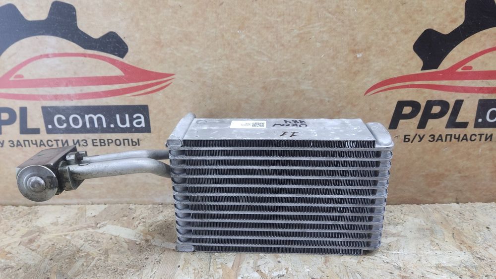 Chrysler Town Country 2011- испаритель радиатор кондиционера задний