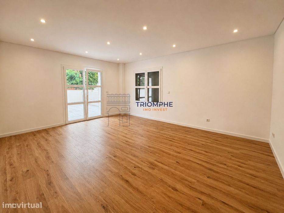 T2 estrear Terraço 59 m² box dupla Urbanização Casas do Lago