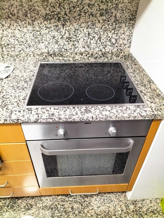 Placa vitroceramica + Forno Zanussi