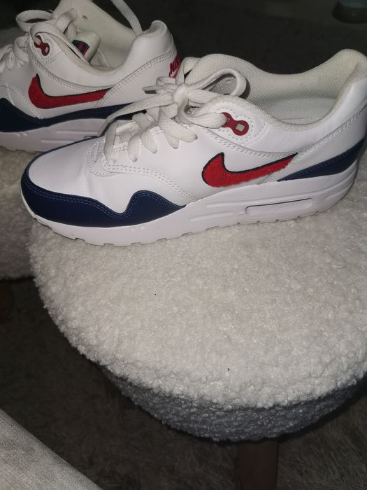 Buty sportowe damskie