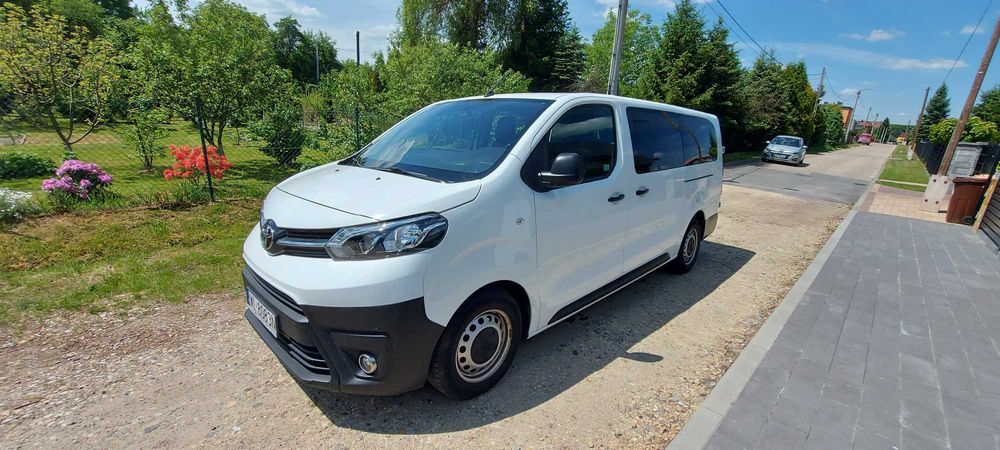 Wynajem wypożyczenie busów 9 osobowy do wynajęcia kat.b dostępny BUS